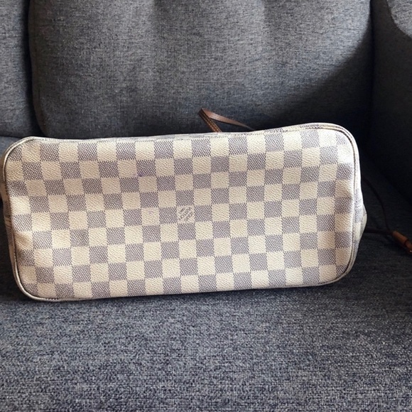 Louis Vuitton Neverfull MM - Picture 4 of 7